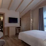 فندق مبيت وإفطار Il Filo Rosso 4*