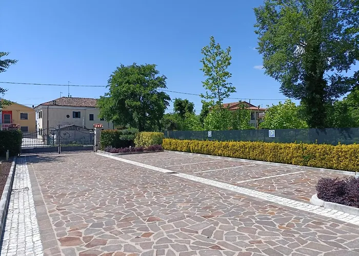 Il Filo Rosso ベッド・アンド・ブレックファスト アーバノ・テルメ